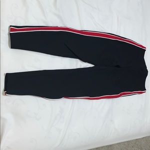 Side striped leggings